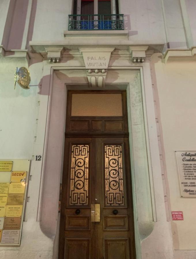 Les Terrasses: Romantic Charm in Central Toulon Exterior photo