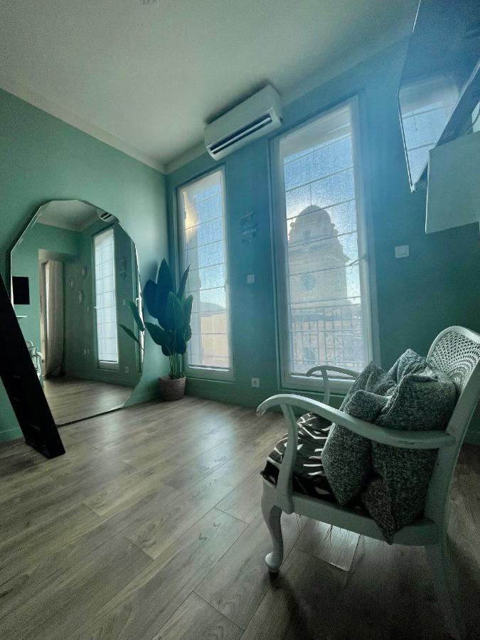 Les Terrasses: Romantic Charm in Central Toulon Exterior photo