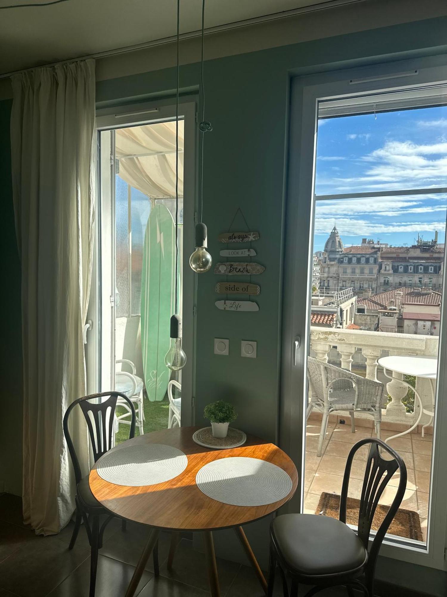 Les Terrasses: Romantic Charm in Central Toulon Exterior photo